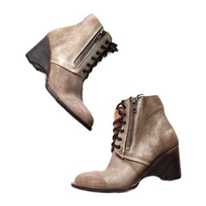 Bed/Stu Grey Combat Boots Size 7